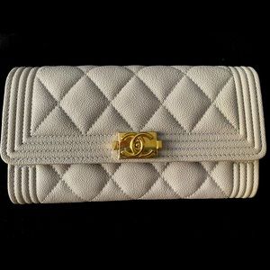 Chanel Caviar Quilted Boy  flap wallet grey